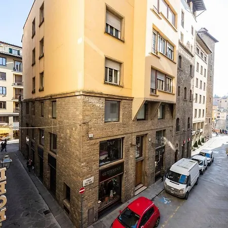 Wonderful Ponte Vecchio At A Breath. Apartment Florence