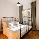 Wonderful Ponte Vecchio At A Breath. Apartamento
